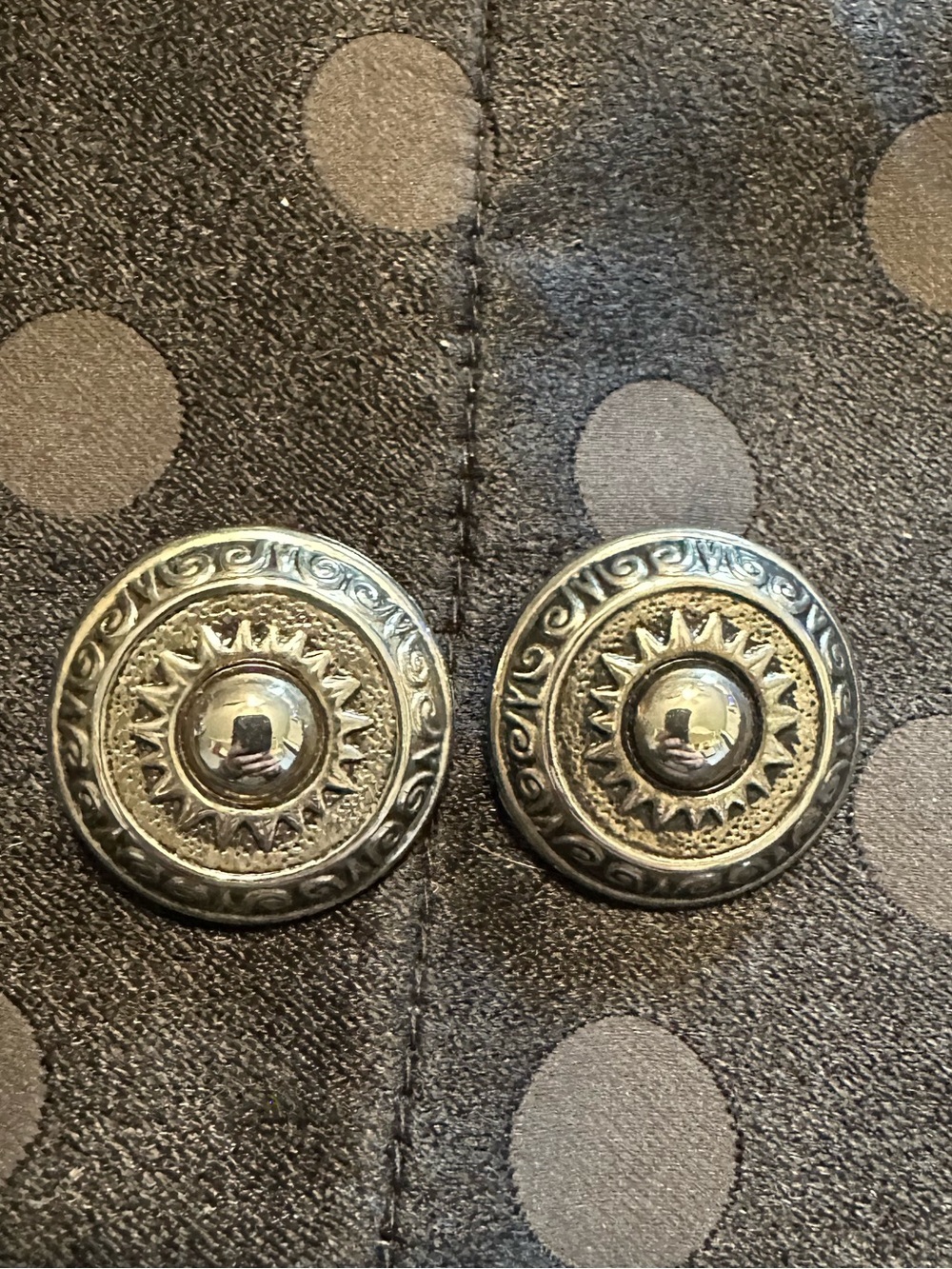 : Vintage-Inspired Silver Sunburst Button Clip-On Earrings